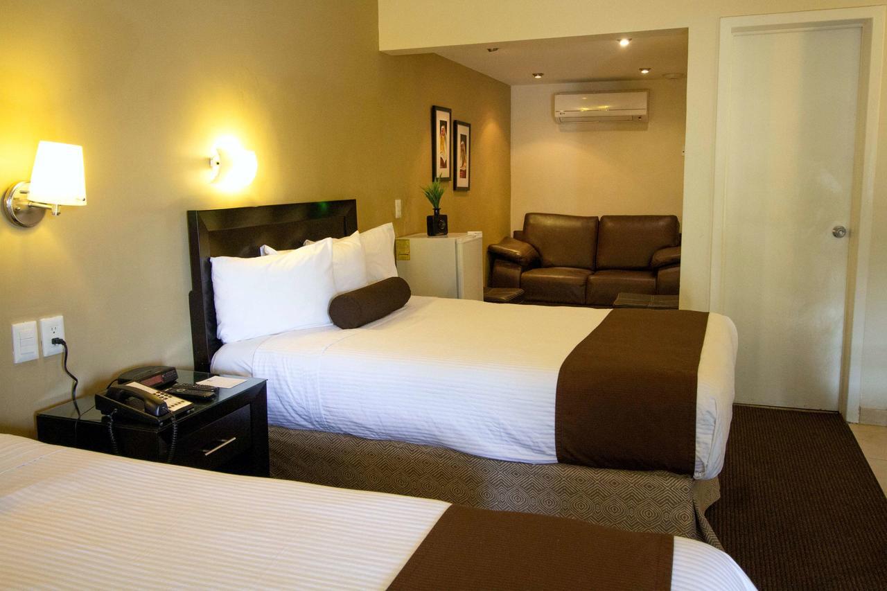 Hotel Del Rio 纳沃华 外观 照片
