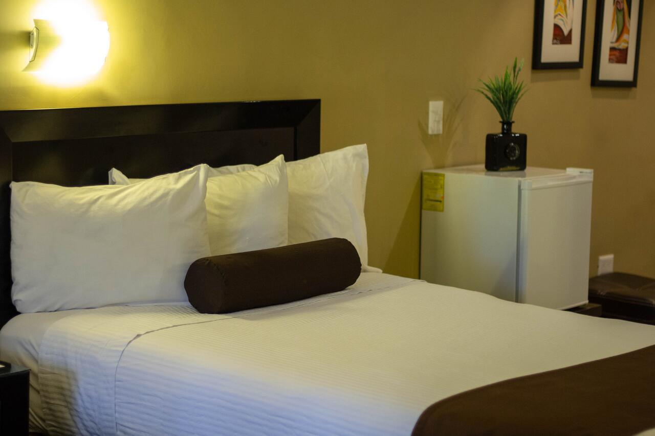 Hotel Del Rio 纳沃华 外观 照片